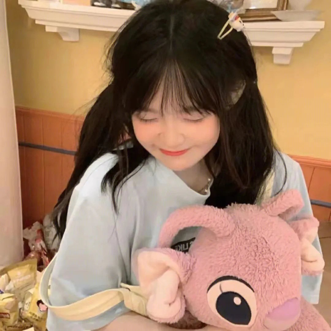 我和他都是新郎。